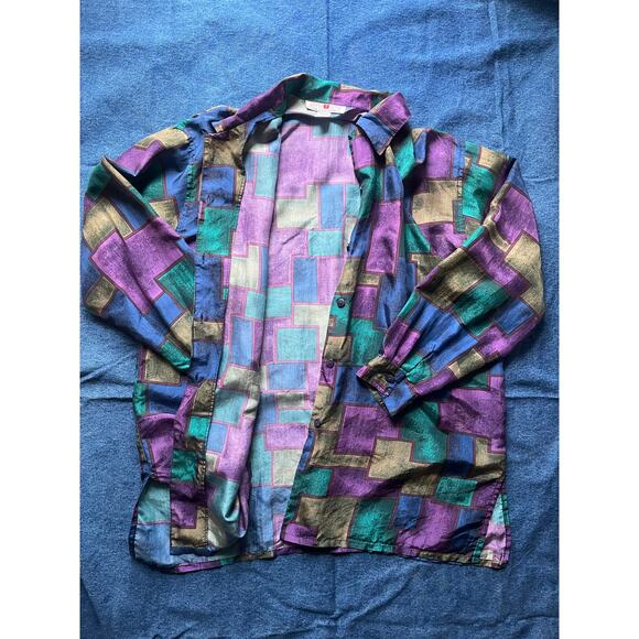 Stunt Collections Silk Geometric Blouse - Picture 3 of 4